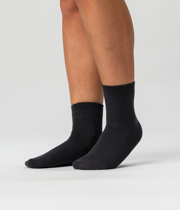 10 pairs of bamboo socks low cut white/dark grey